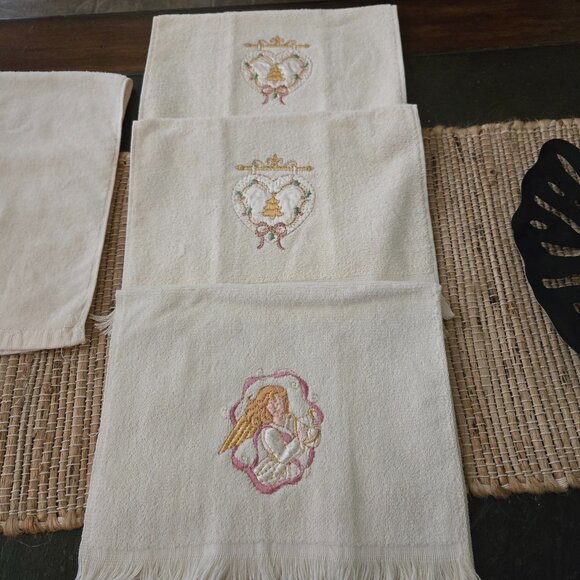 Christmas Theme Hand Towels - Picture 1 of 12